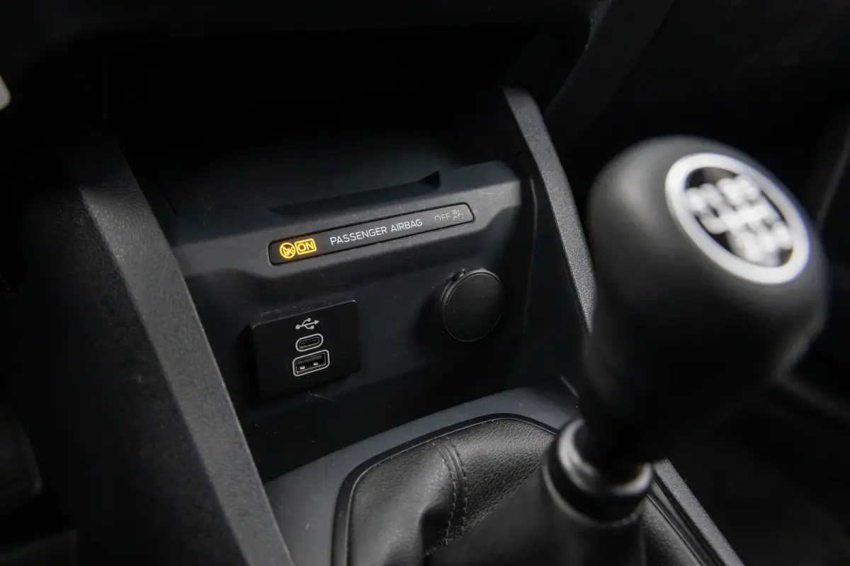 1.0 EcoBoost Trend | Apple Carplay/Android Auto | Parkeersensoren | Cruise control | Airco | Airco | Apple Carplay/Android Auto|telefoonintegratie premium | Cruise control