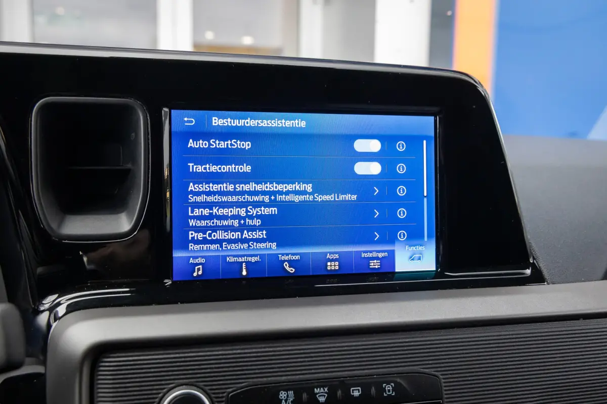 1.0 EcoBoost Trend | Apple Carplay/Android Auto | Parkeersensoren | Cruise control | Airco | Airco | Apple Carplay/Android Auto|telefoonintegratie premium | Cruise control