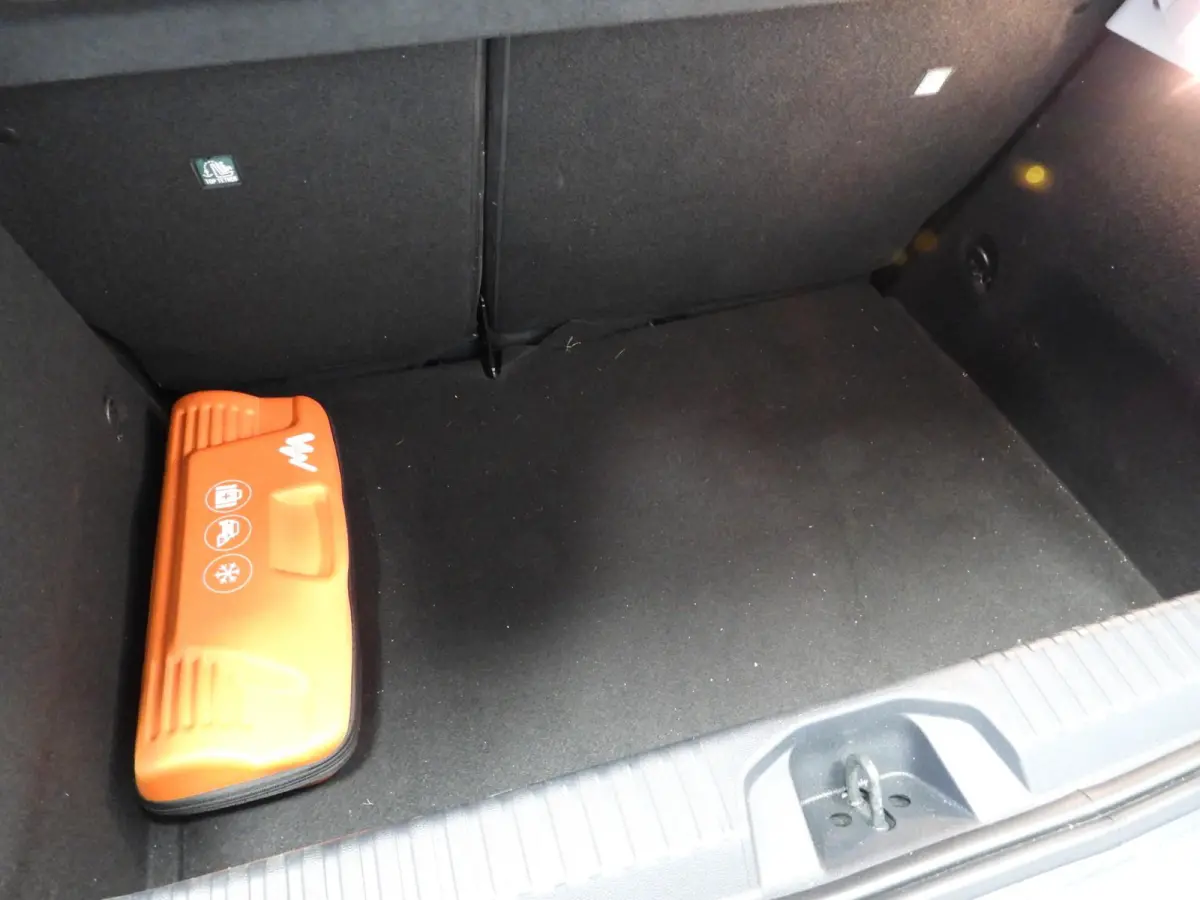1.0 TCe Zen NAVI/AIRCO/CRUISE/LED!