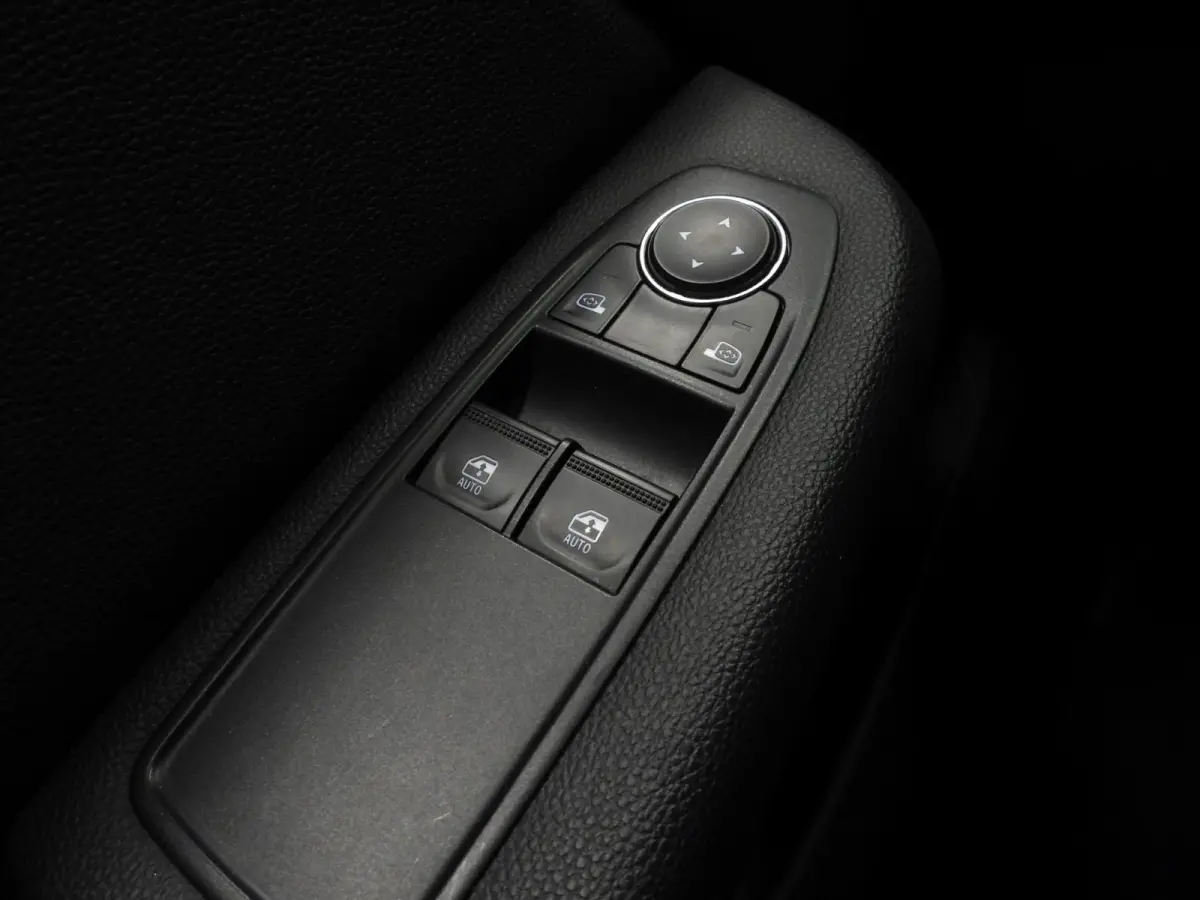 1.0 TCe Zen NAVI/AIRCO/CRUISE/LED!