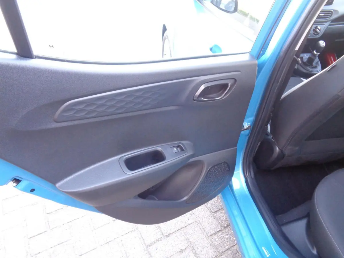 1.0 Comfort/Two-tone/Airco/Apple Carplay/Navigatie/Lm velgen/Camera/1 st eig/NIEUWSTAAT/21000km