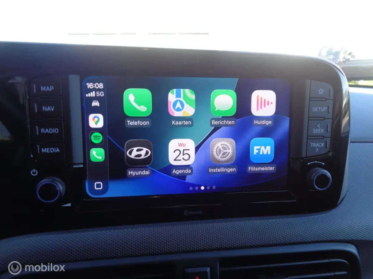 1.0 Comfort/Two-tone/Airco/Apple Carplay/Navigatie/Lm velgen/Camera/1 st eig/NIEUWSTAAT/21000km