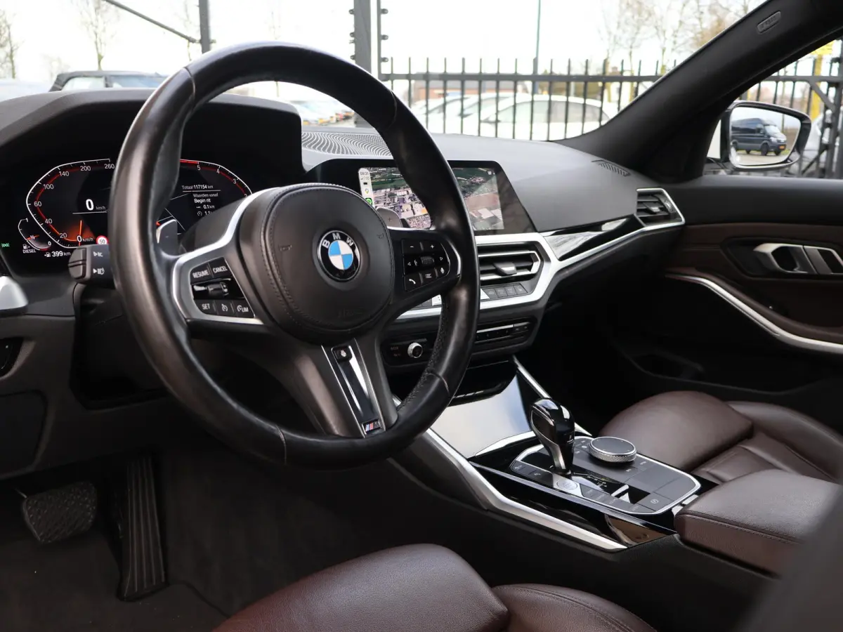 320d HIGH EXECUTIVE SPORTLINE 190 PK AUT. *ALPINWEISS* + ELEK. TREKHAAK | LASER LED | 18 INCH | STOEL/STUURWIELVERW.