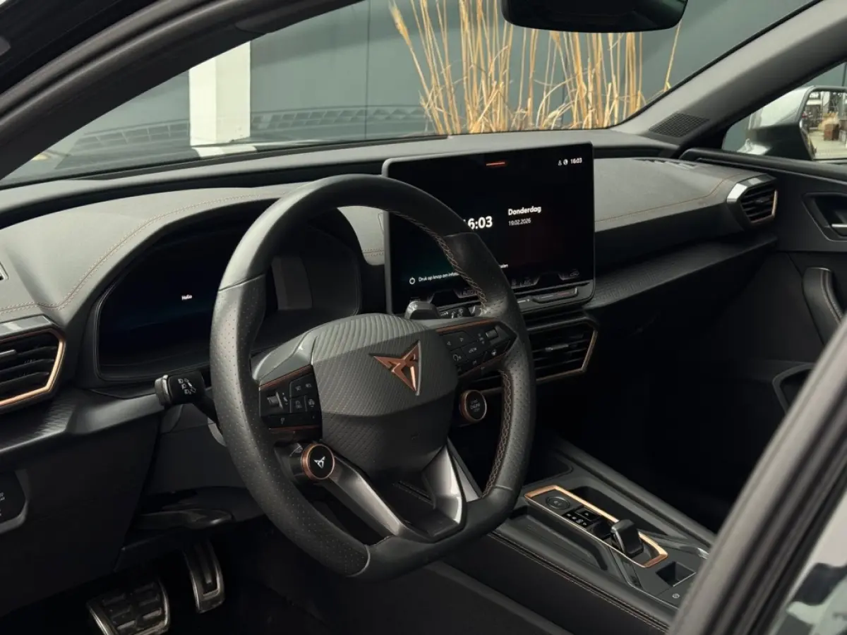 1.5 e-TSI 2025 GARANTIE NAVI CLIMATE APPLE CARPLAY LEDER
