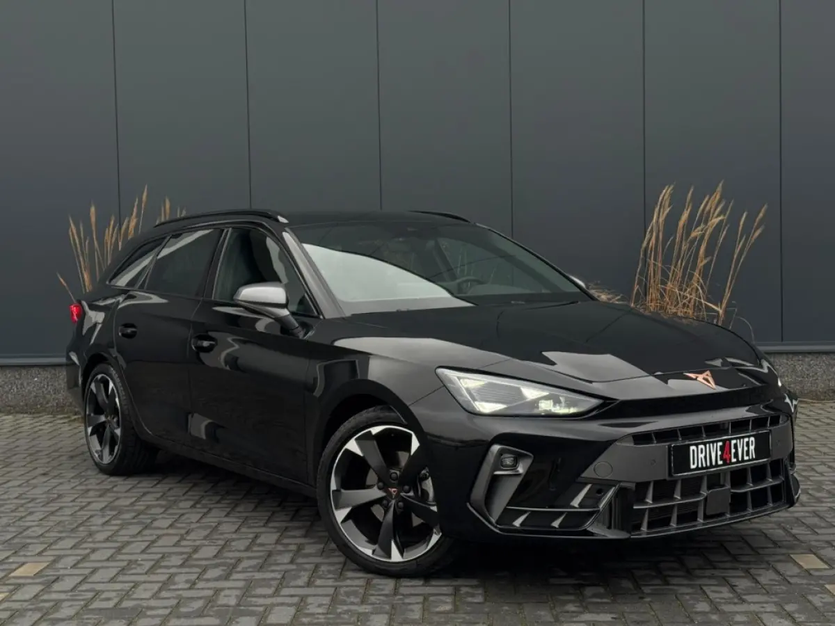 1.5 e-TSI 2025 GARANTIE NAVI CLIMATE APPLE CARPLAY LEDER