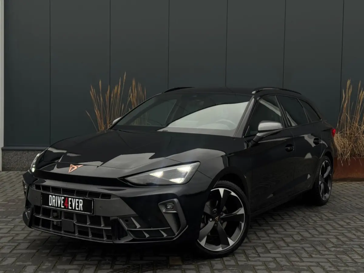 1.5 e-TSI 2025 GARANTIE NAVI CLIMATE APPLE CARPLAY LEDER