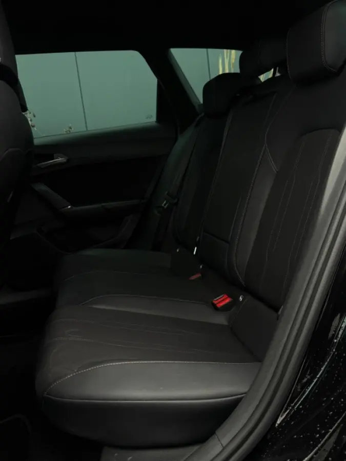 1.5 e-TSI 2025 GARANTIE NAVI CLIMATE APPLE CARPLAY LEDER