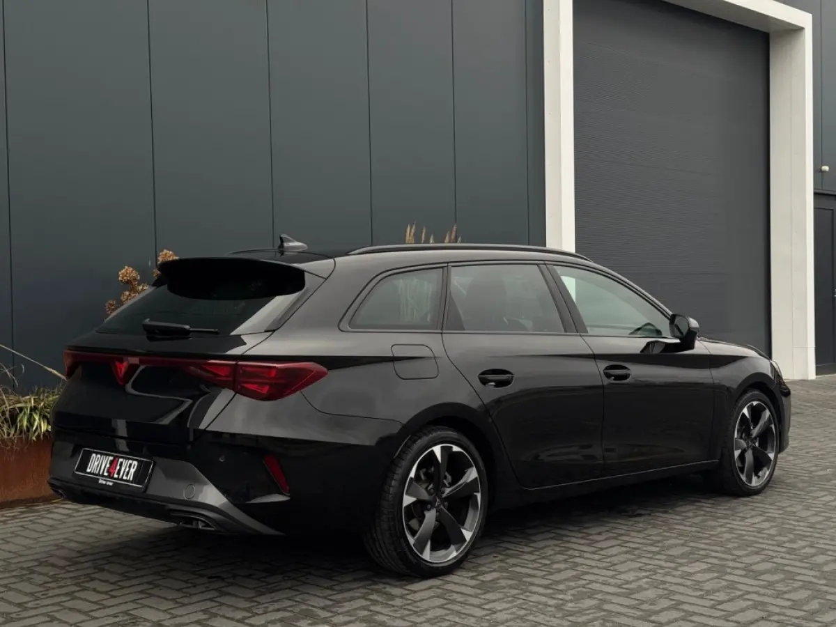 1.5 e-TSI 2025 GARANTIE NAVI CLIMATE APPLE CARPLAY LEDER