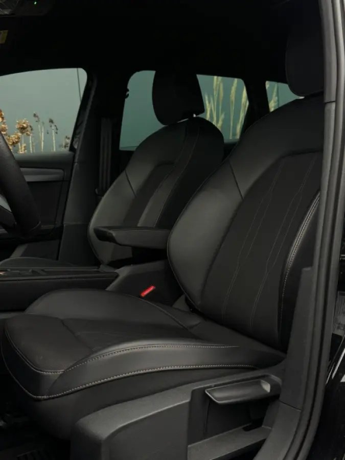 1.5 e-TSI 2025 GARANTIE NAVI CLIMATE APPLE CARPLAY LEDER