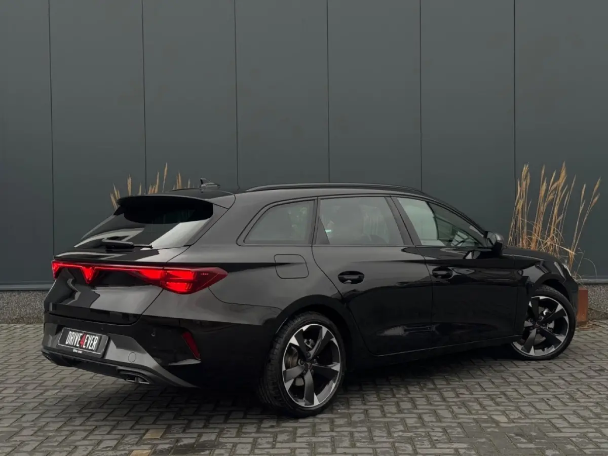 1.5 e-TSI 2025 GARANTIE NAVI CLIMATE APPLE CARPLAY LEDER