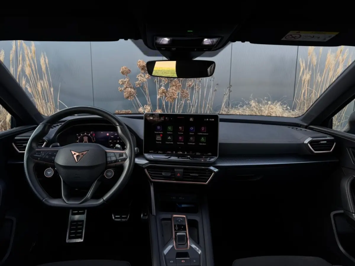 1.5 e-TSI 2025 GARANTIE NAVI CLIMATE APPLE CARPLAY LEDER