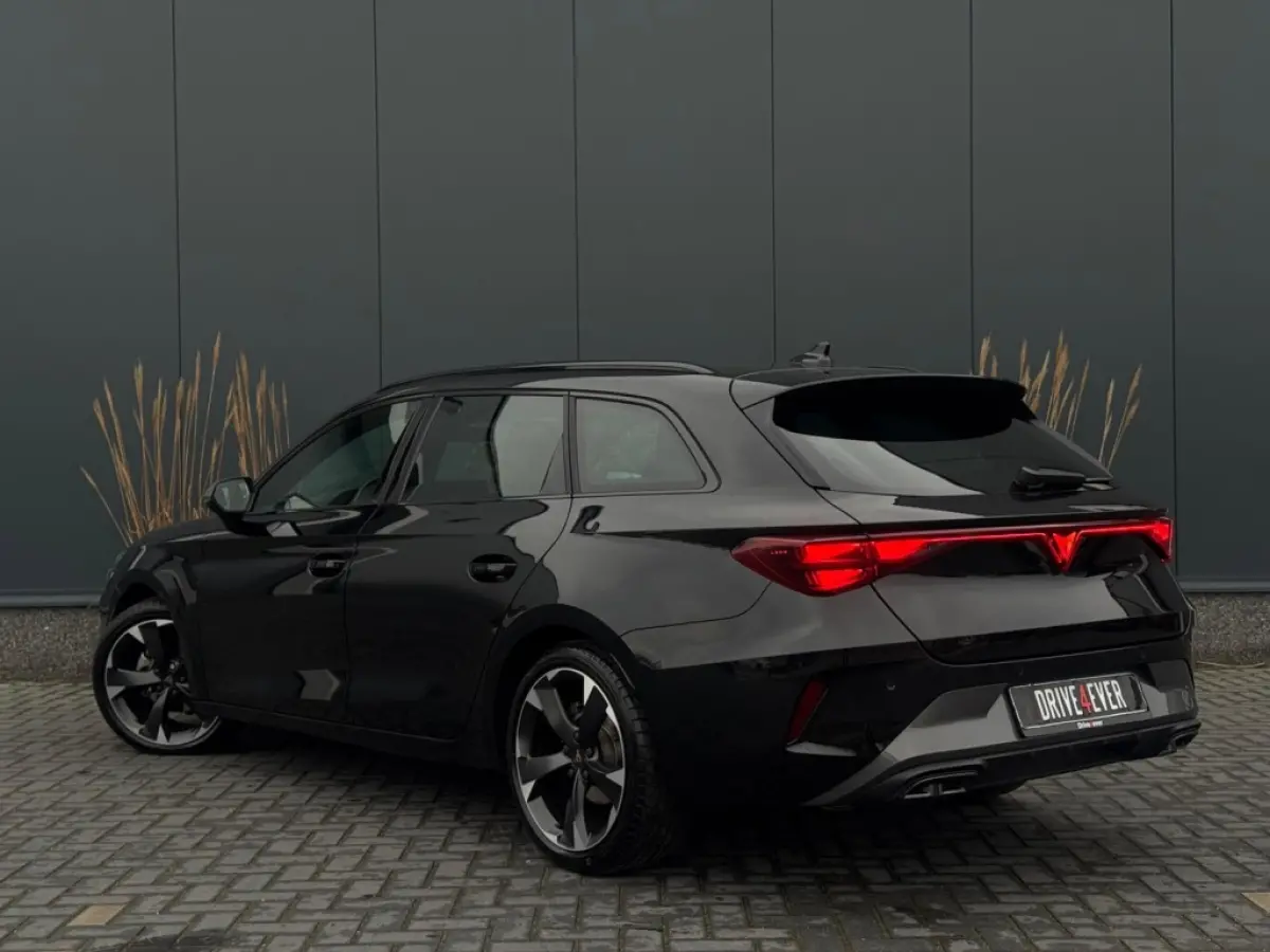 1.5 e-TSI 2025 GARANTIE NAVI CLIMATE APPLE CARPLAY LEDER
