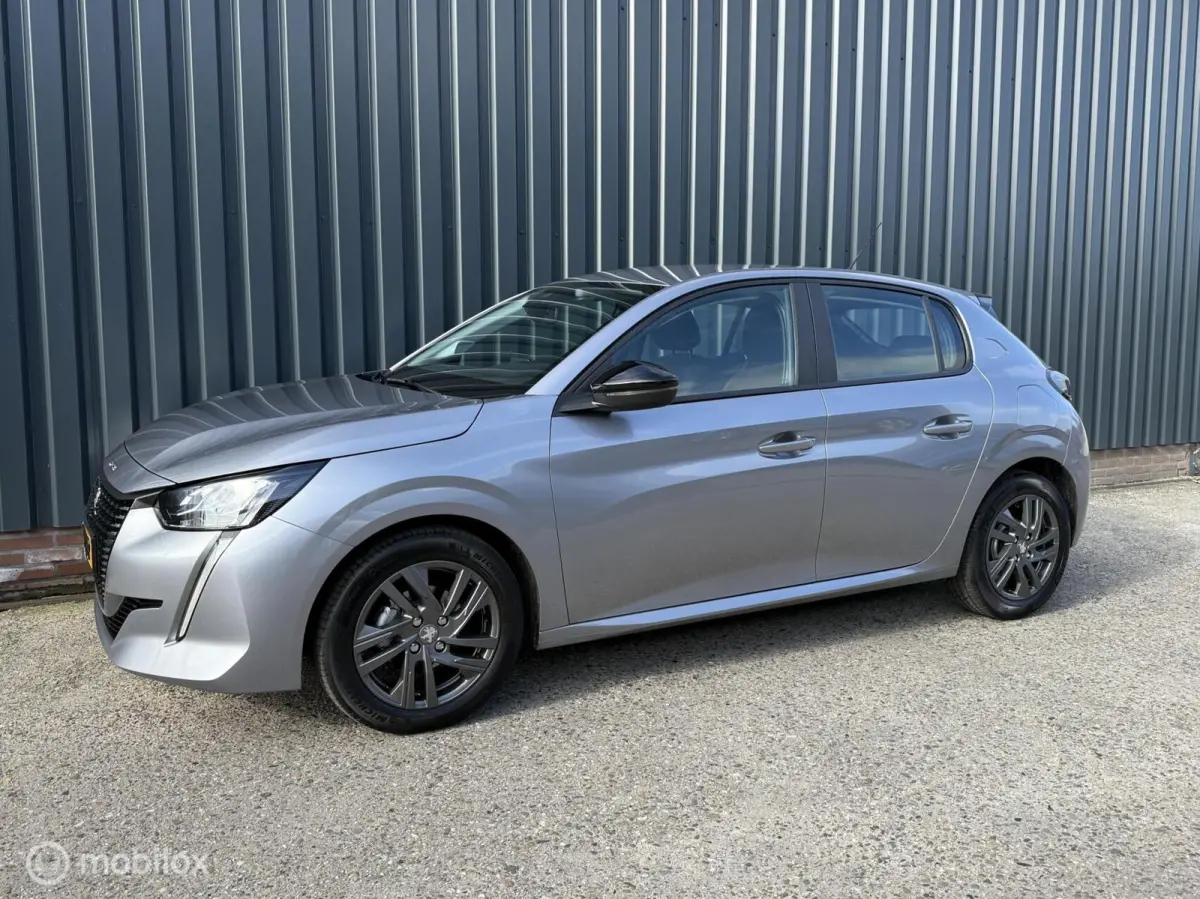 1.2 PureTech Allure Pack CARPLAY/DEALER OH/LAGE KM-STAND