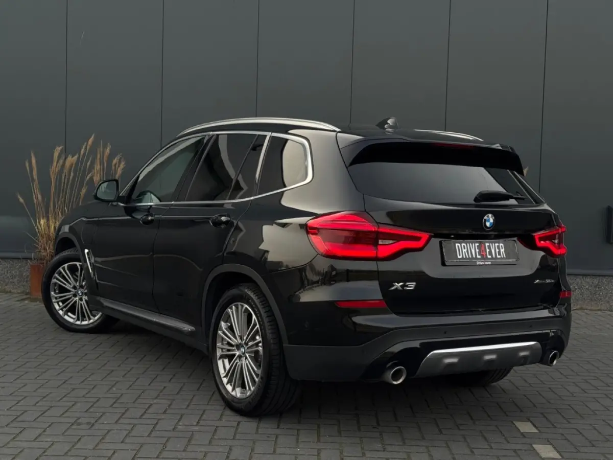 xDrive30e Exec. m22 NAVI PDC LEDER LED SPORTVELGEN PDC
