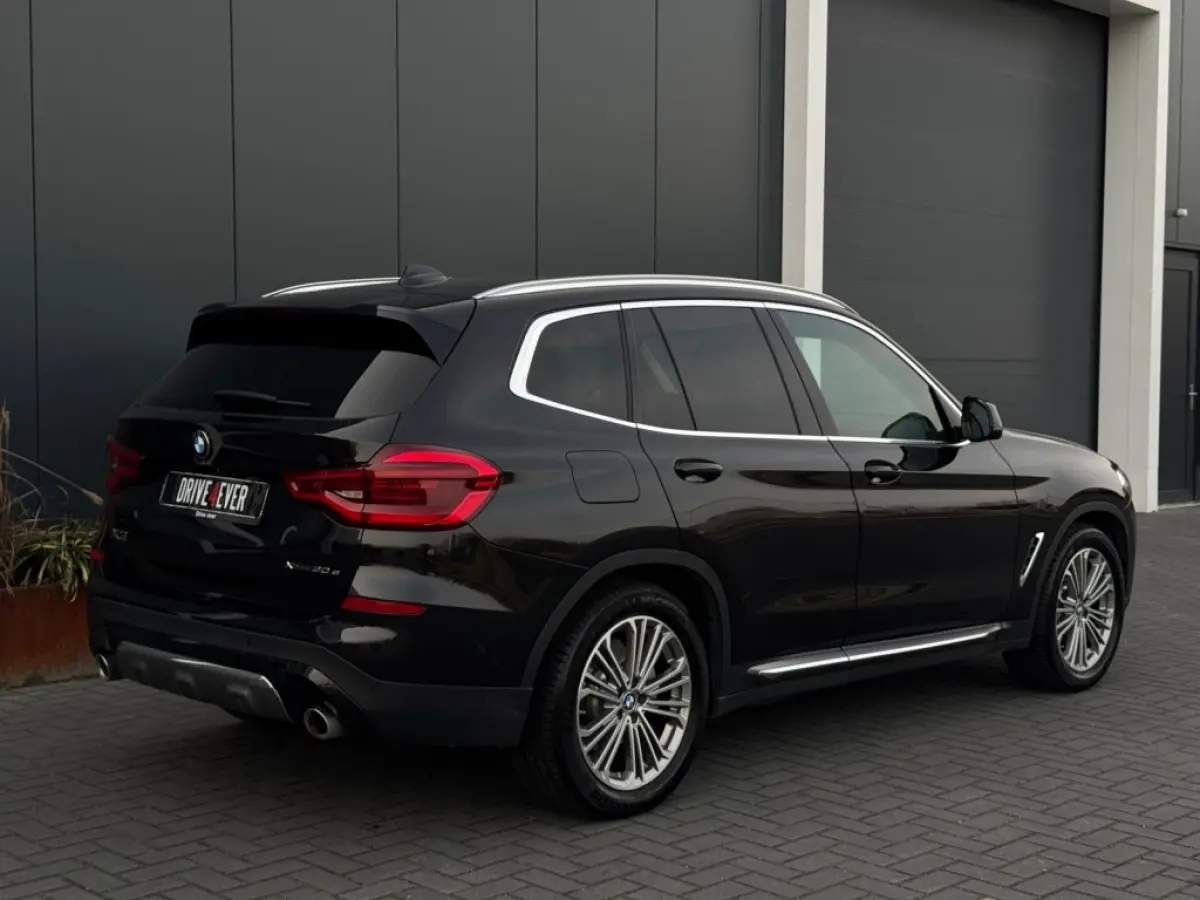 xDrive30e Exec. m22 NAVI PDC LEDER LED SPORTVELGEN PDC