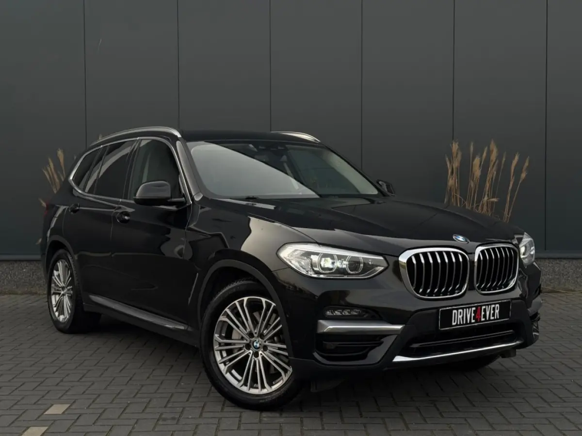 xDrive30e Exec. m22 NAVI PDC LEDER LED SPORTVELGEN PDC