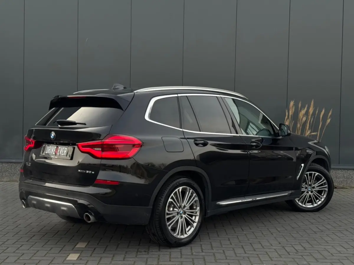 xDrive30e Exec. m22 NAVI PDC LEDER LED SPORTVELGEN PDC
