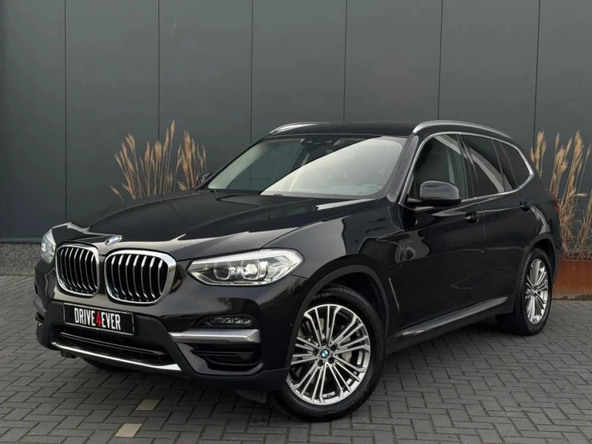 xDrive30e Exec. m22 NAVI PDC LEDER LED SPORTVELGEN PDC