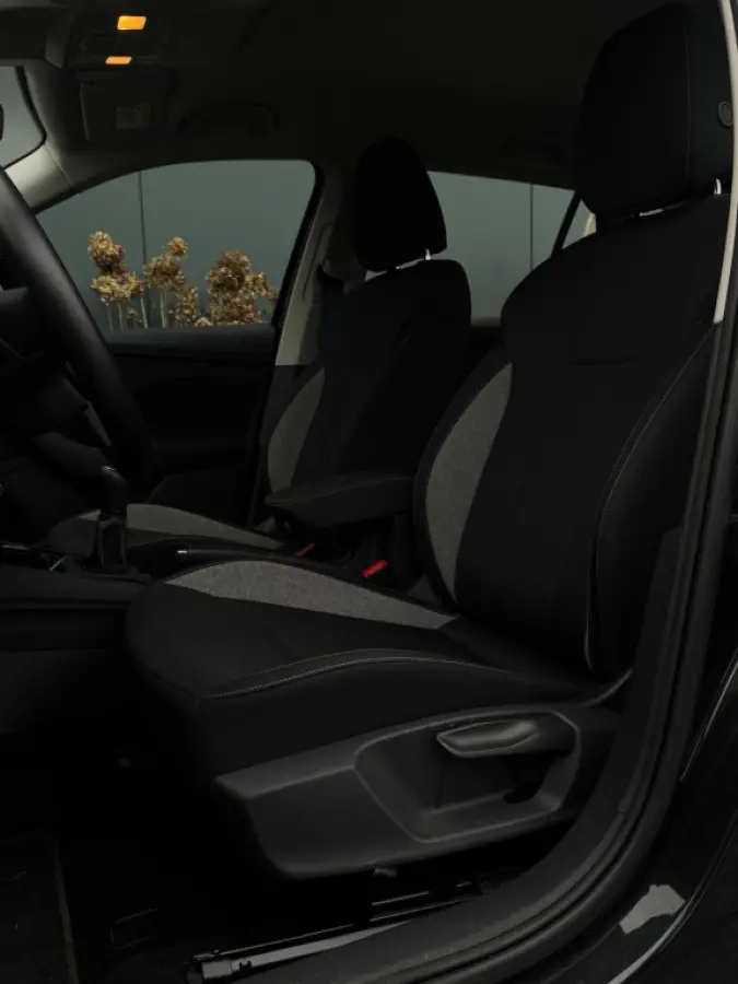 1.0 TSI Bns. Edition GARANTIE PDC SPORTVELGEN LED AIRCO
