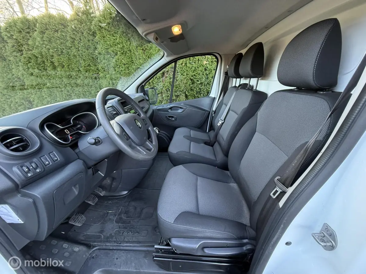 bestel 1.6 dCi 95 T29 L1H1 Générique