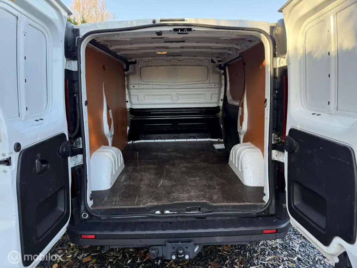bestel 1.6 dCi 95 T29 L1H1 Générique