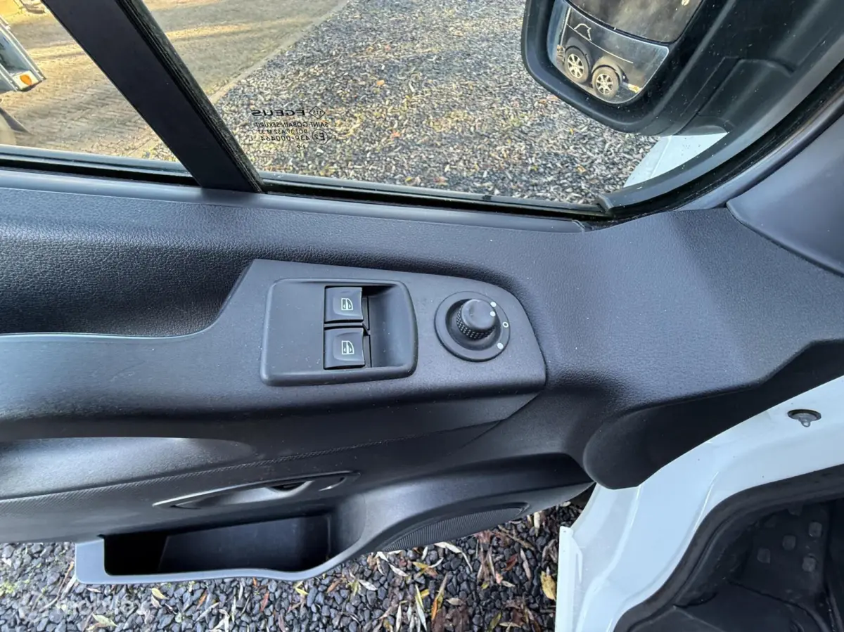 bestel 1.6 dCi 95 T29 L1H1 Générique
