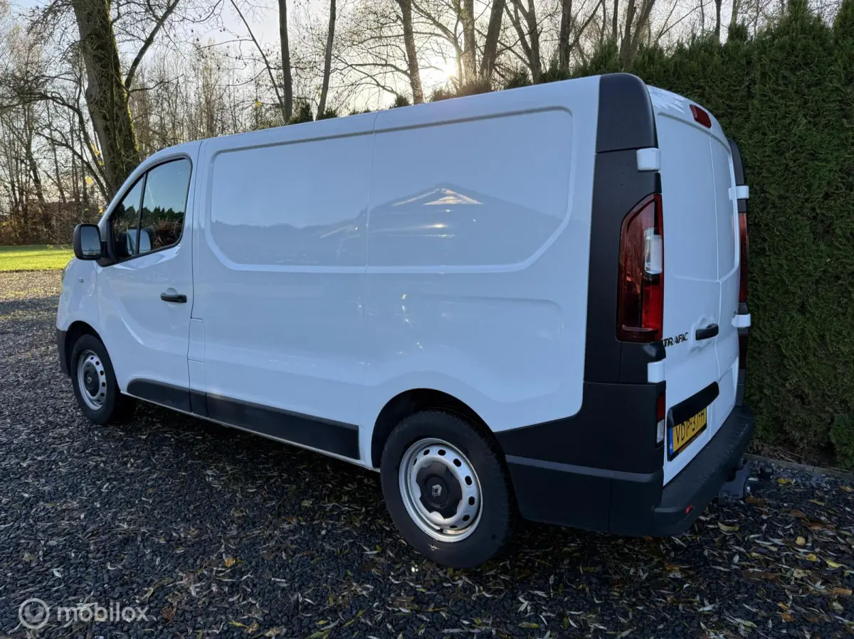 bestel 1.6 dCi 95 T29 L1H1 Générique