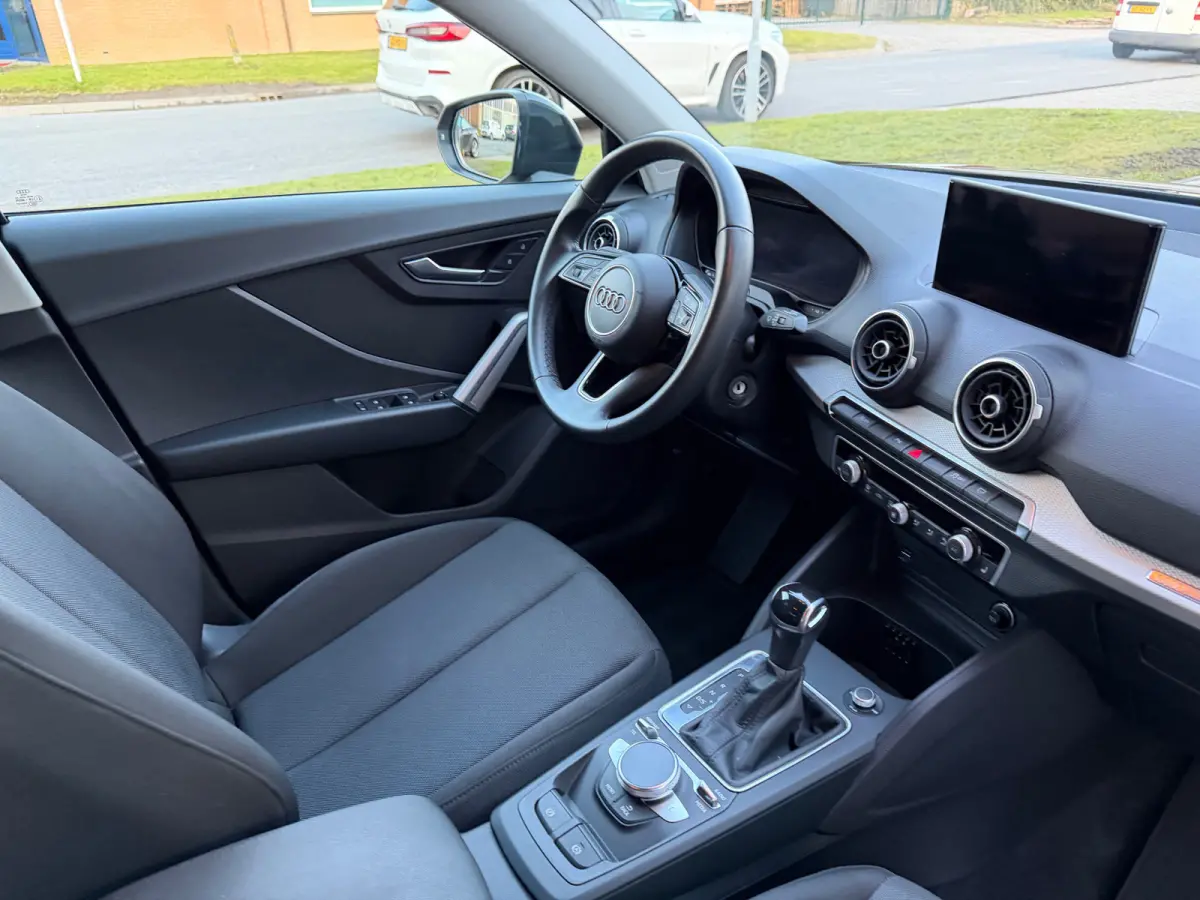 35 TFSI S Edition Camera | App connect