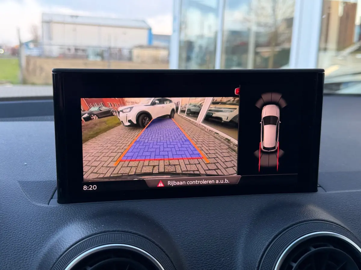 35 TFSI S Edition Camera | App connect