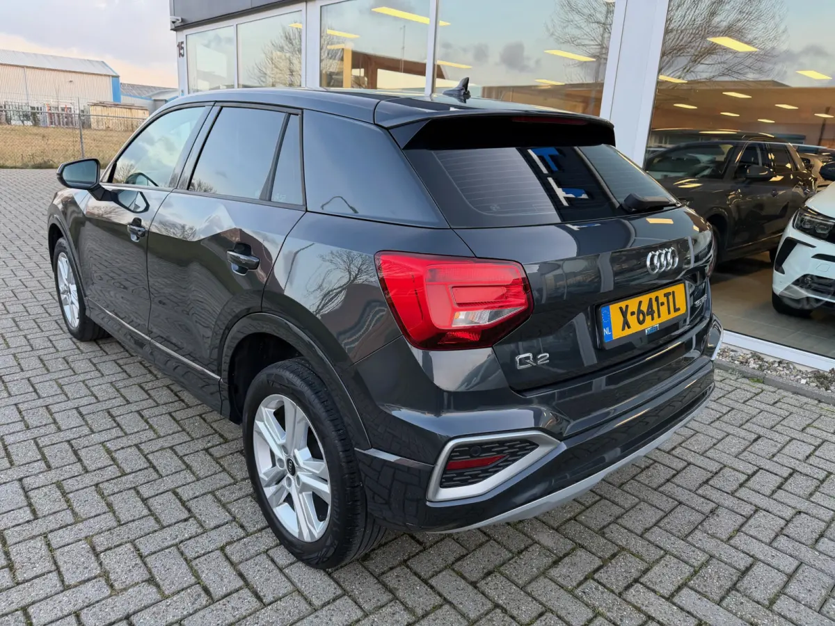 35 TFSI S Edition Camera | App connect