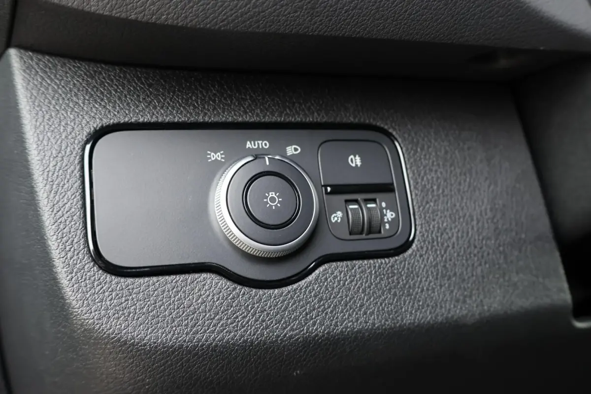 bestel 317 1.9 CDI L2H2 RWD