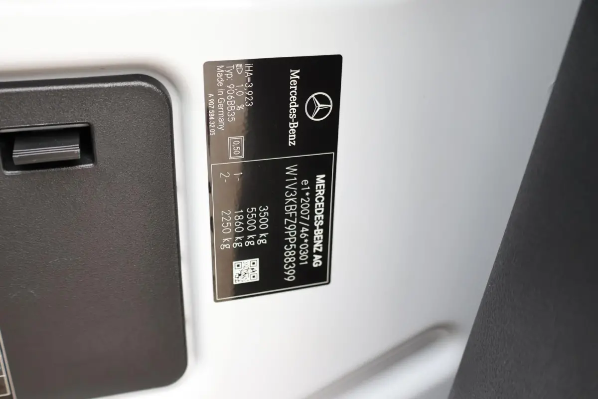bestel 317 1.9 CDI L2H2 RWD