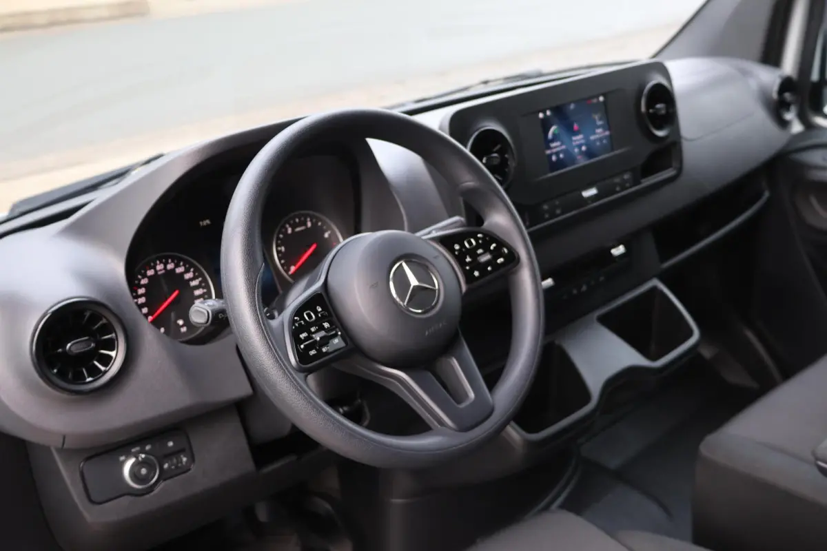 bestel 317 1.9 CDI L2H2 RWD