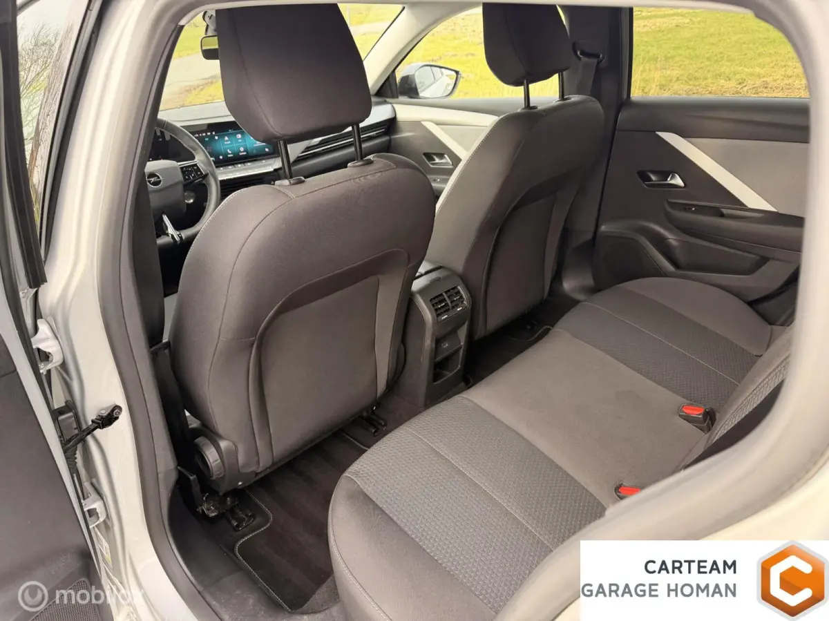 1.2 Turbo 130pk Business Edition trekhaak|Carplay/nav|Camera| Led