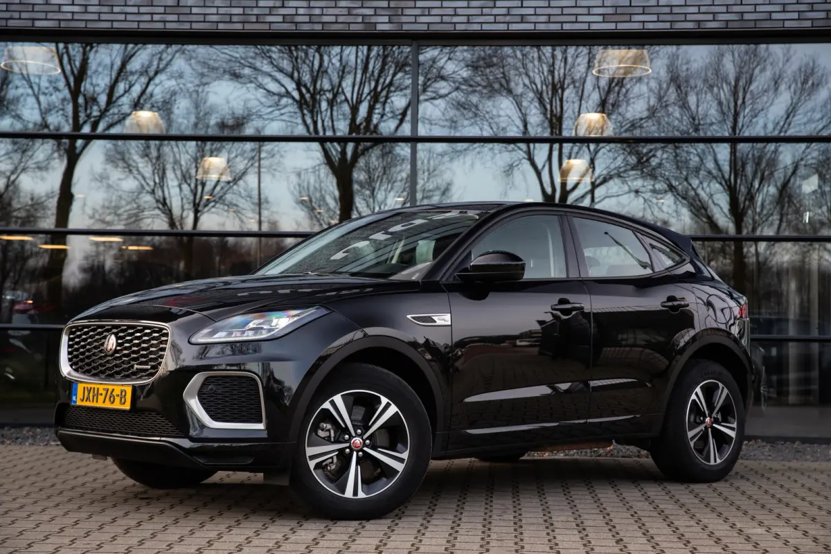 1.5 P300e AWD R-Dynamic SE , Panoramadak, Leer, Carplay, Dealer Onderhouden