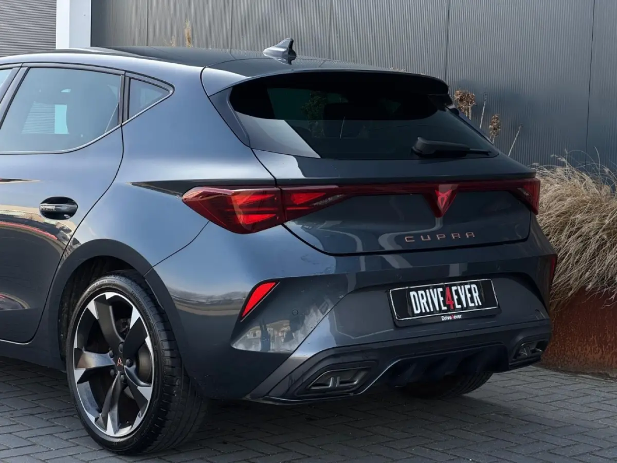 1.5 e-TSI 2025 GARANTIE NAVI CLIMATE APPLE CARPLAY LEDER