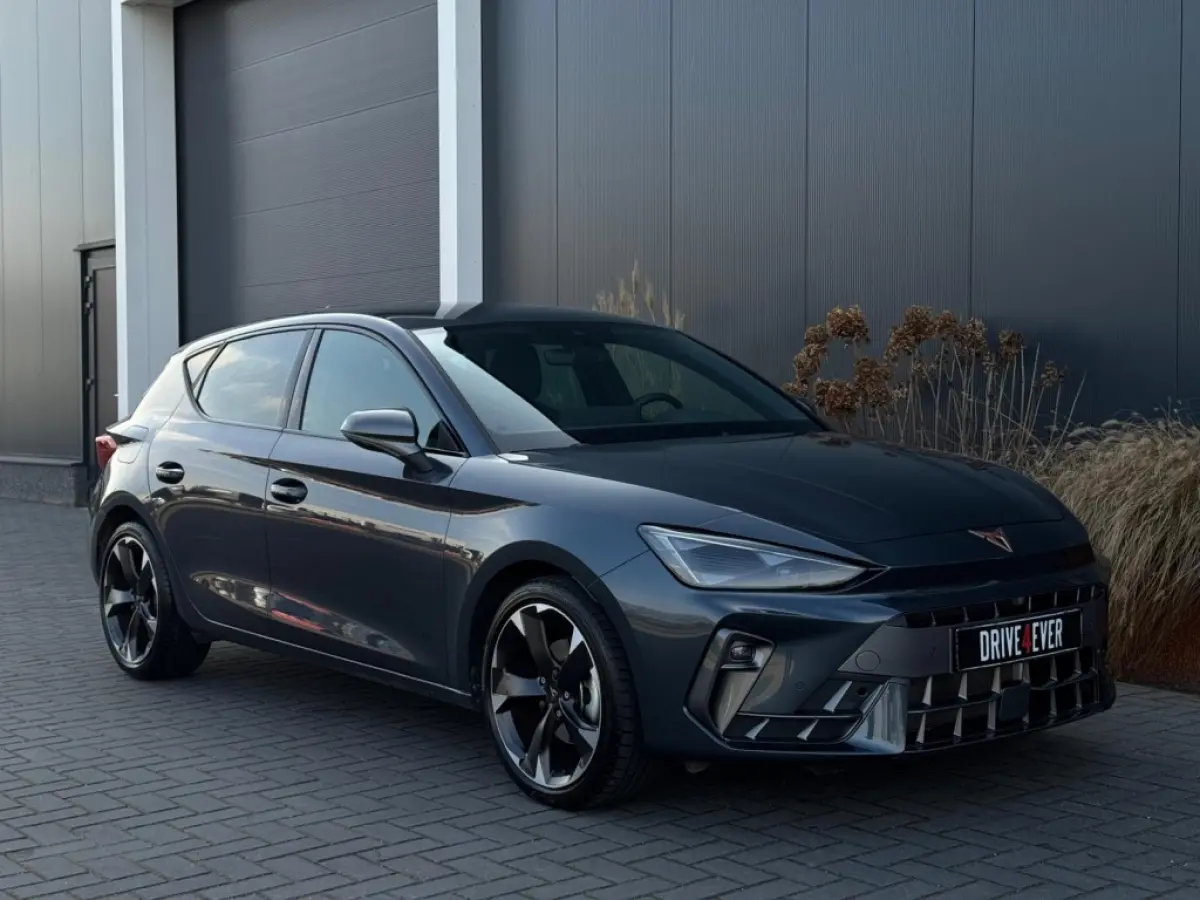1.5 e-TSI 2025 GARANTIE NAVI CLIMATE APPLE CARPLAY LEDER