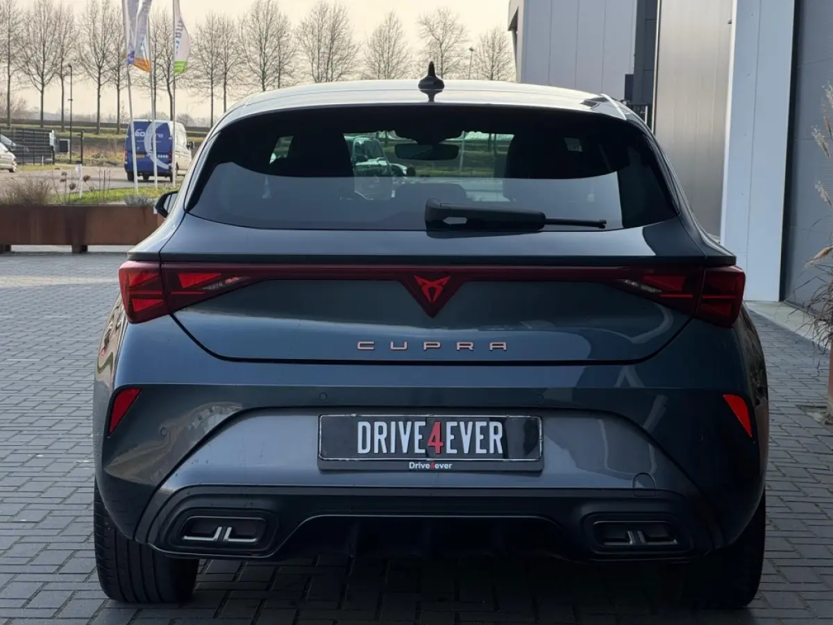 1.5 e-TSI 2025 GARANTIE NAVI CLIMATE APPLE CARPLAY LEDER