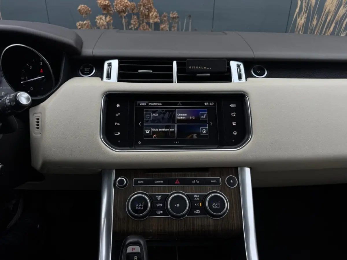 3.0 TDV6 GRIJS KENTEKEN M2017 PANO NAVI CAMERA LEDER