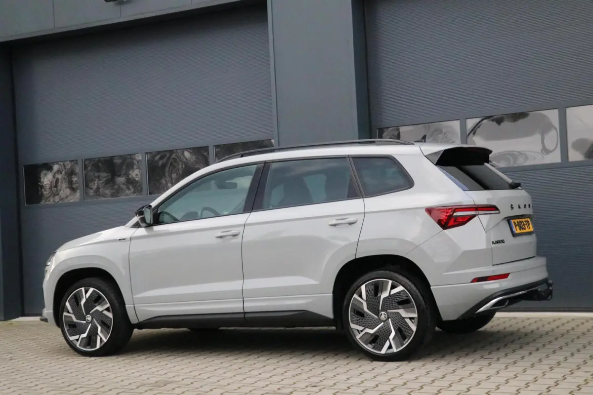 1.5 TSI ACT SPORTLINE AdaptiveCruise Camera 19'Inch Sportzetels AppleCarplay Facelift Trekhaak MatrixLed PrivacyGlass 92000KM BJ2022