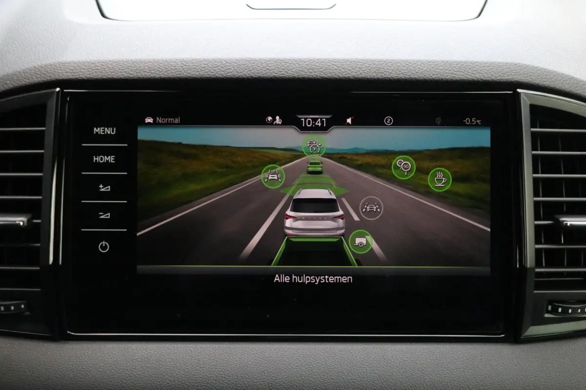 1.5 TSI ACT SPORTLINE AdaptiveCruise Camera 19'Inch Sportzetels AppleCarplay Facelift Trekhaak MatrixLed PrivacyGlass 92000KM BJ2022