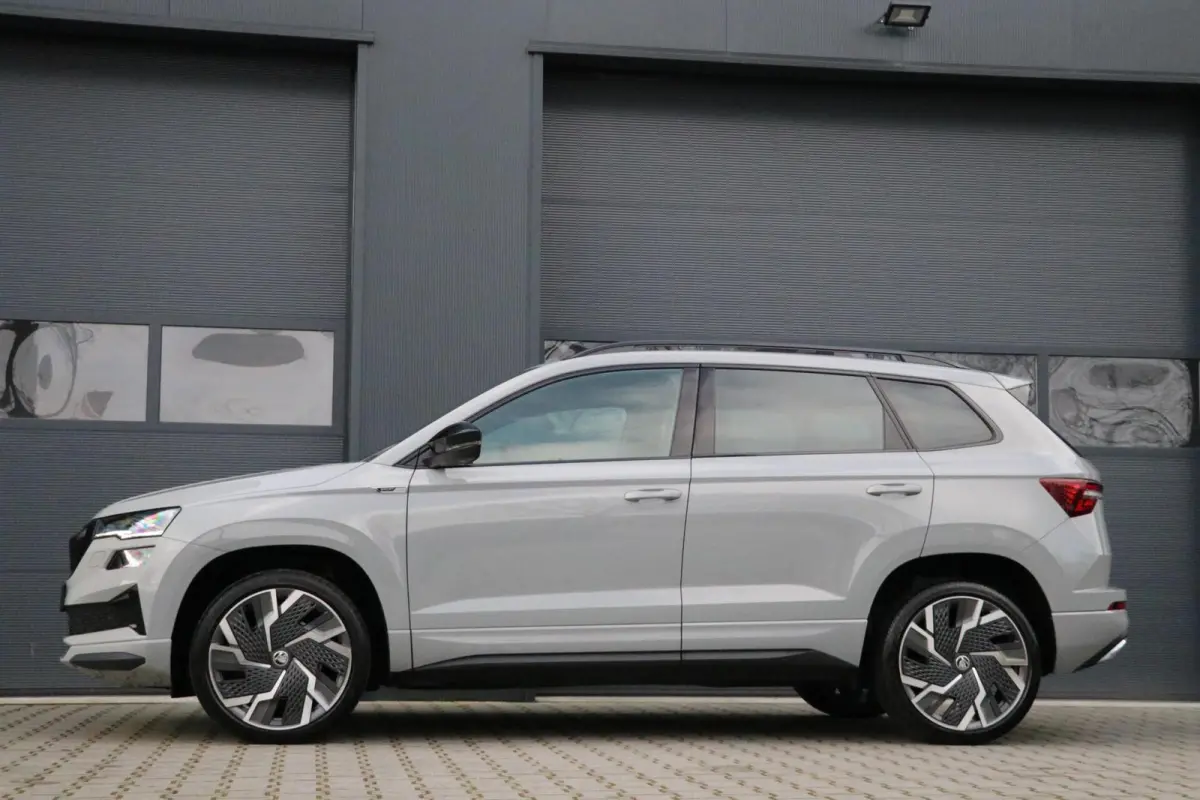 1.5 TSI ACT SPORTLINE AdaptiveCruise Camera 19'Inch Sportzetels AppleCarplay Facelift Trekhaak MatrixLed PrivacyGlass 92000KM BJ2022