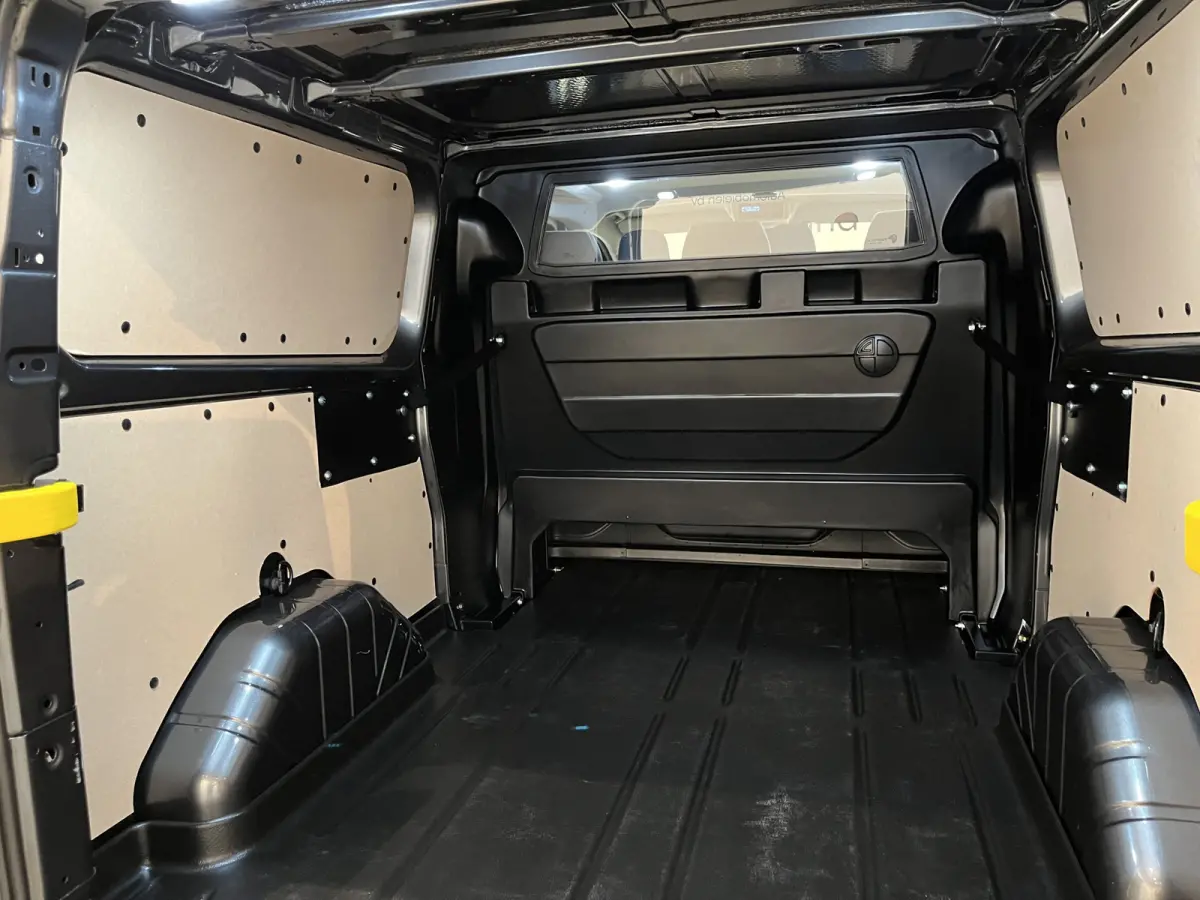 2.0 TDCI L2H1 Limited 130 PK DC 6 pers. / NAP / Euro 6 / Airco / Cruise Control / CarPlay / PDC / Navigatie / 16.200 KM !!