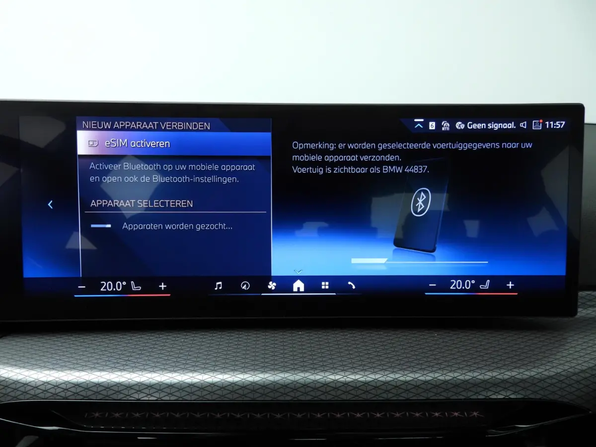 318i | M-Sportpakket | LED | Navigatie | Schuifdak | Trekhaak | Stoelverwarming | DAB | Alu 18 inch