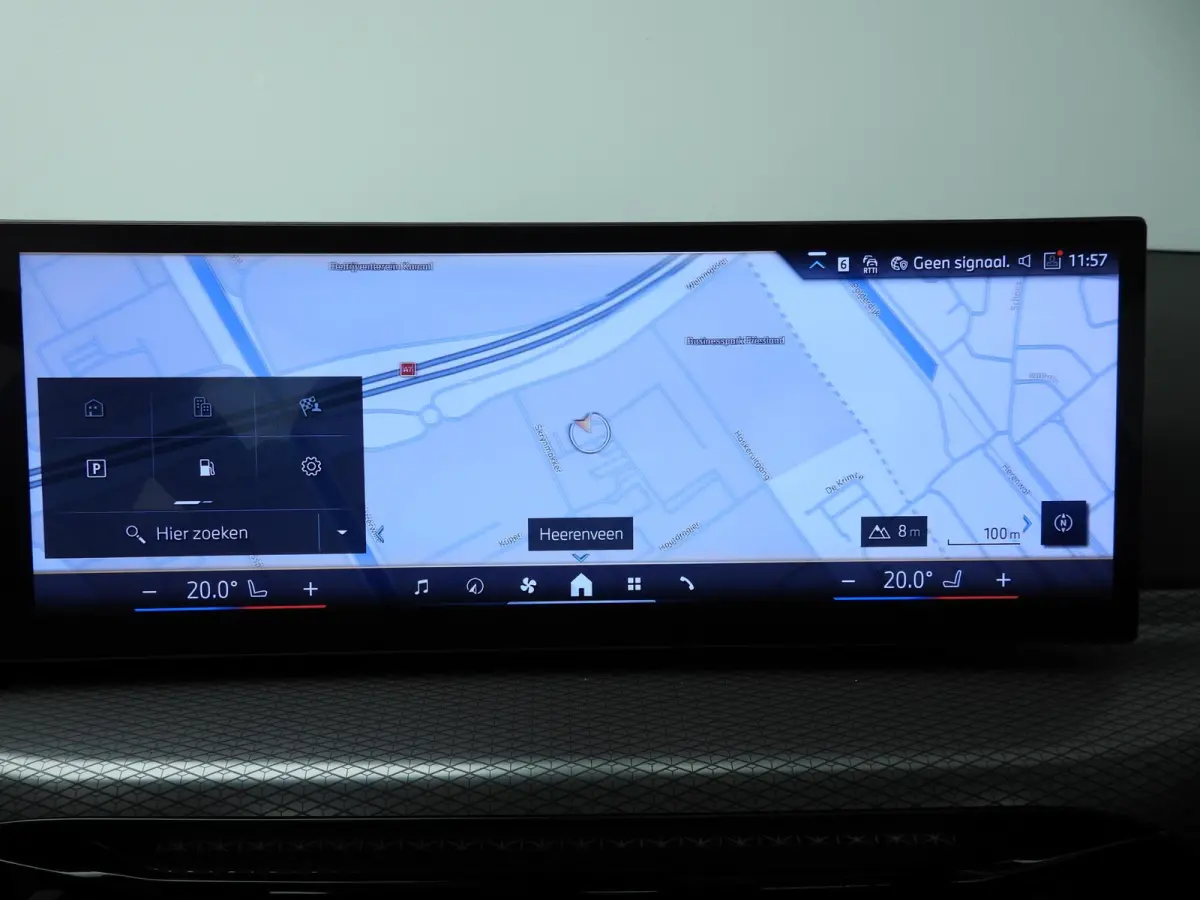 318i | M-Sportpakket | LED | Navigatie | Schuifdak | Trekhaak | Stoelverwarming | DAB | Alu 18 inch