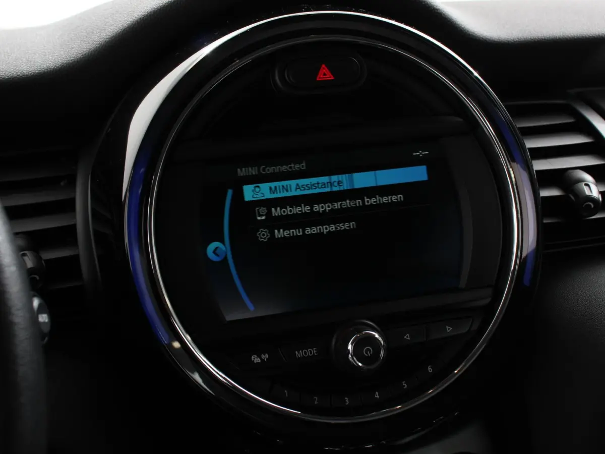 One 1.5 3-DRS First Salt Airco Lichtmetalen Velgen Stoelverwarming Keyless start