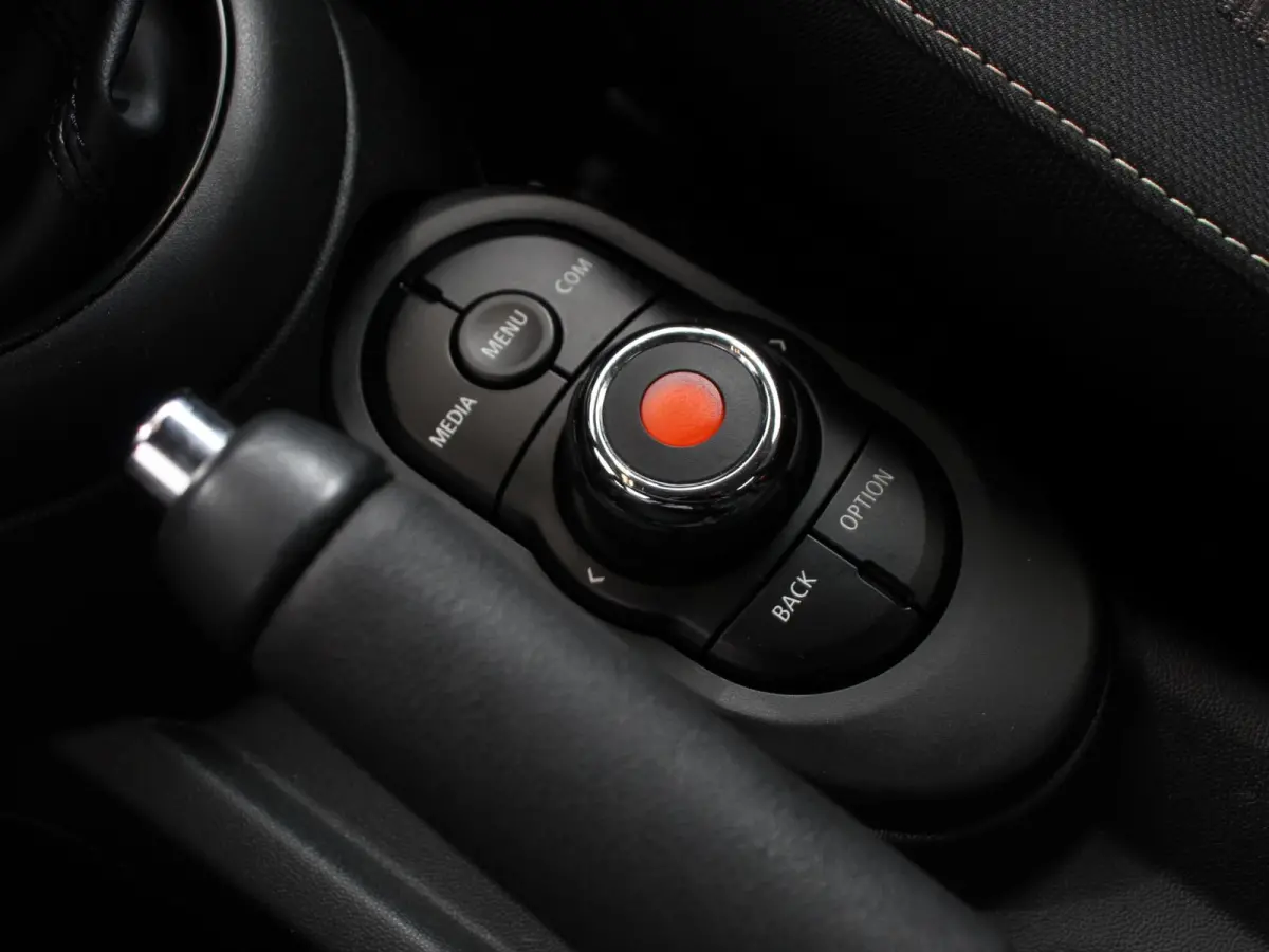 One 1.5 3-DRS First Salt Airco Lichtmetalen Velgen Stoelverwarming Keyless start