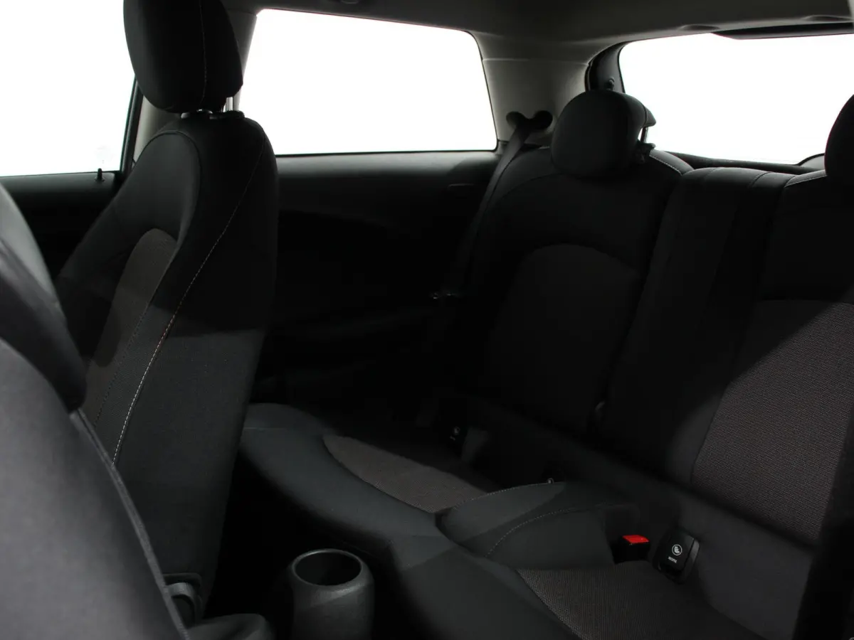 One 1.5 3-DRS First Salt Airco Lichtmetalen Velgen Stoelverwarming Keyless start