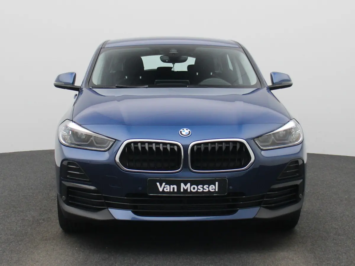 xDrive25e Aut. | Head up Display | Navigatie | Camera | Climate Control | Led Verlichting |