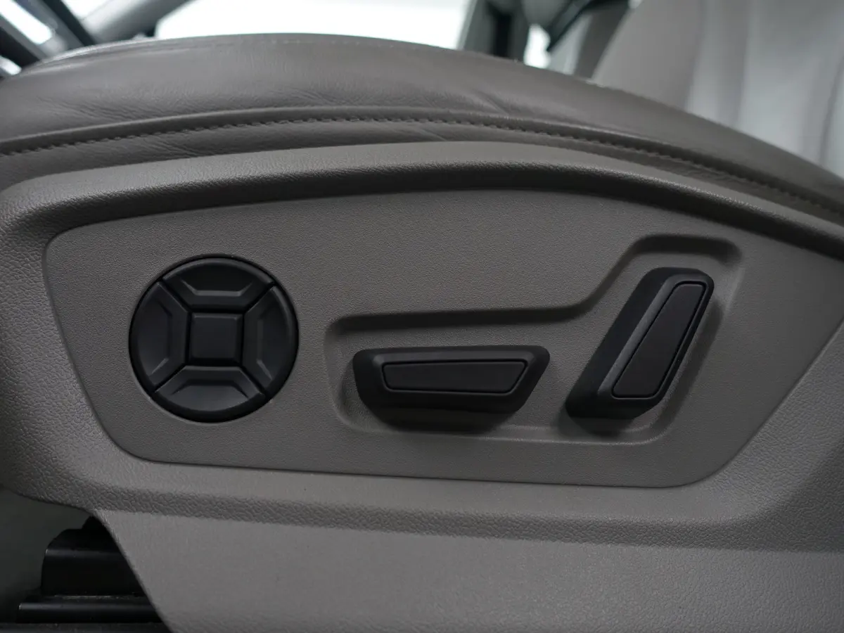 55 TFSI e Quattro Pro Line Aut- 360 Camera, Luchtvering, Dynamic Select, Memory Seats, Xenon Led, Virtual Cockpit
